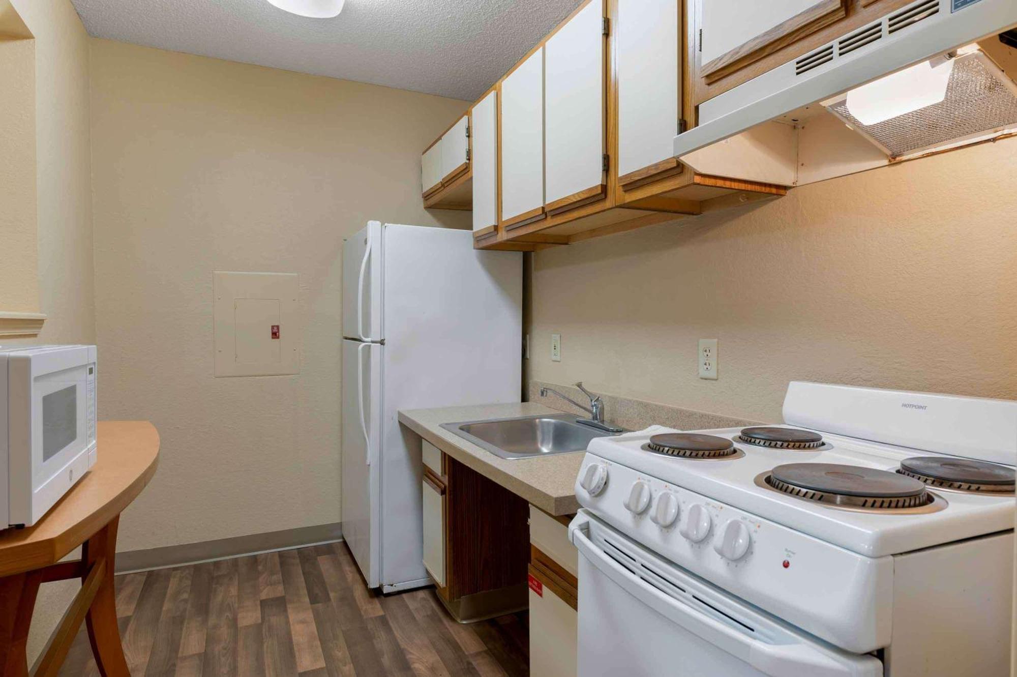 Extended Stay America Select Suites - Atlanta - Alpharetta - Northpoint - East Exterior photo